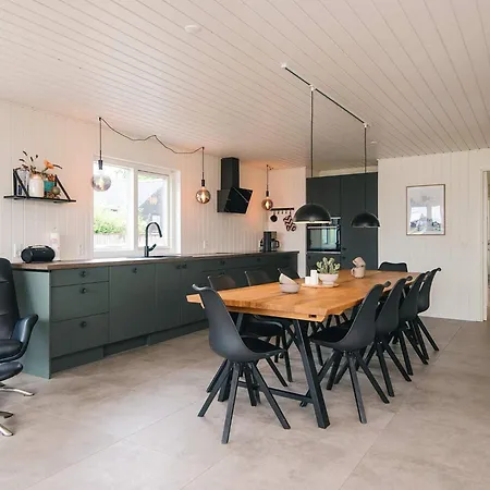 Feriehus Luxury Seaside Retreat In