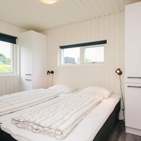 Feriehus Luxury Seaside Retreat In