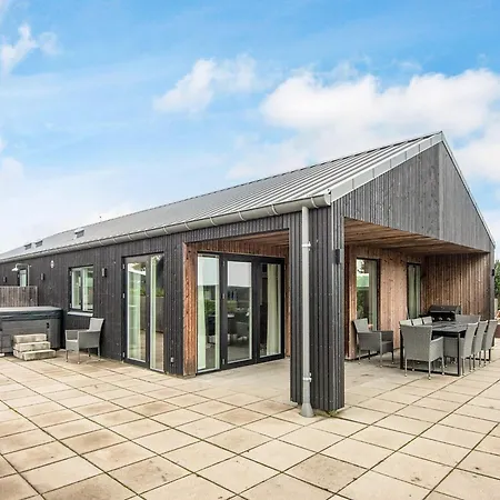 Dom wakacyjny Luxury Seaside Retreat In Haderslev
